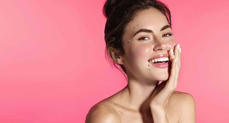 The Art and Science of Flawless Makeup: A Complete Guide to Enhancing Your Natural Beauty